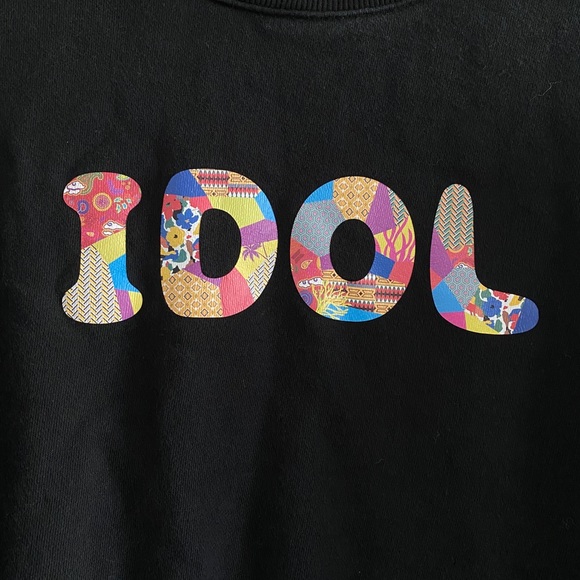 *SOLD* House of BTS Idol Crewneck - Picture 9 of 9